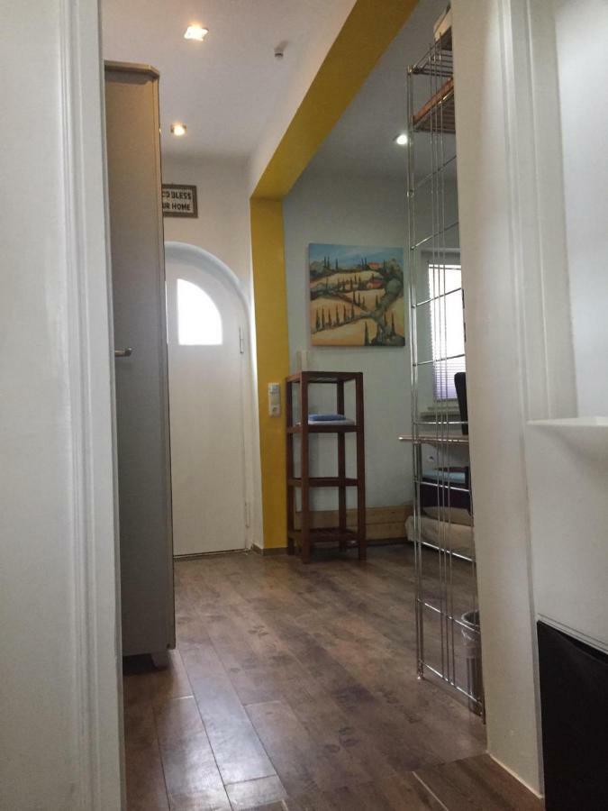 Wohlfuehloase - Zimmer, Appartment - Im Herzen Starnbergs Экстерьер фото